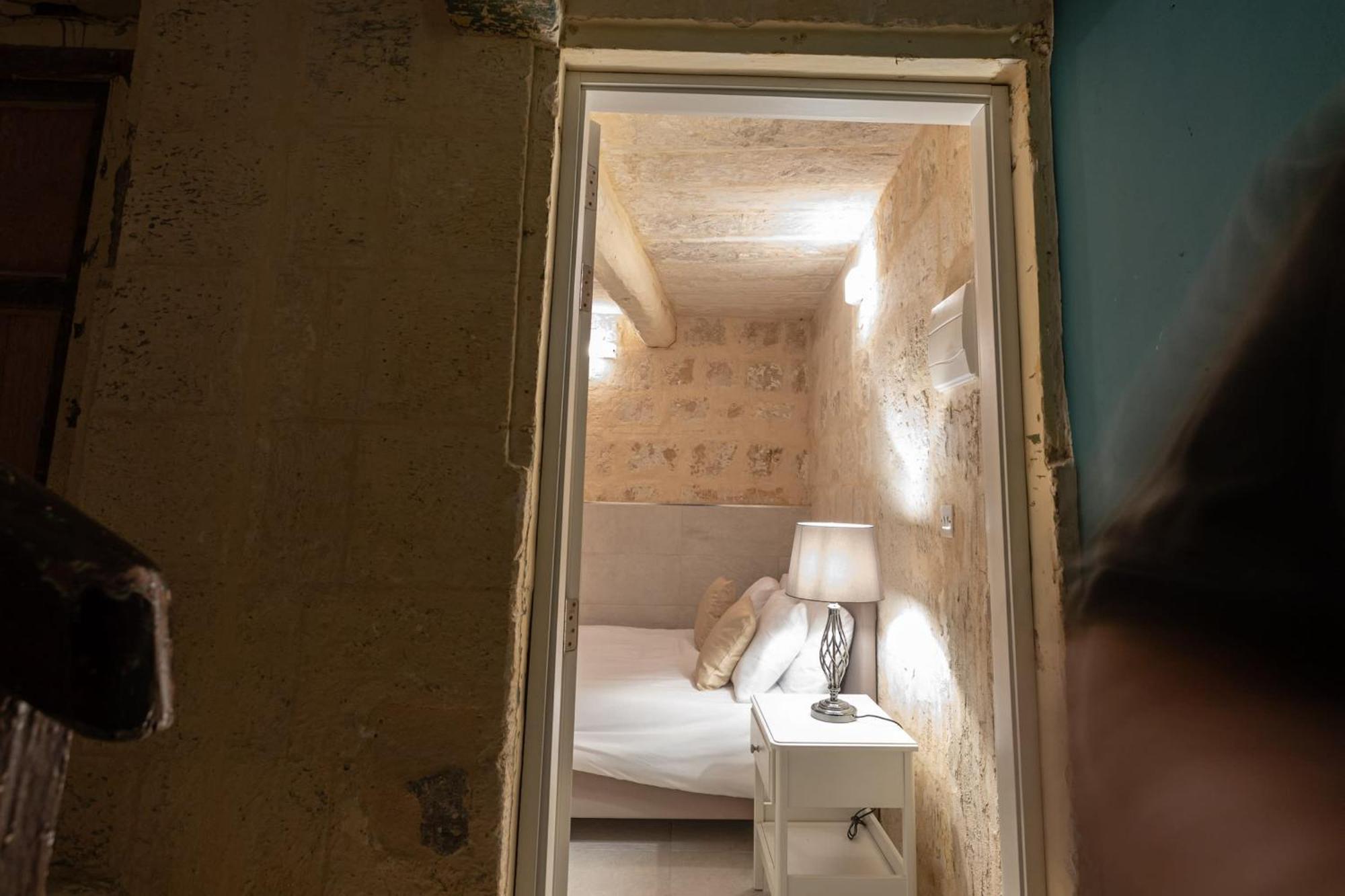 Valletta Exclusive 3Br House With Rooftop Terrace - Cityapartmentstay Bagian luar foto