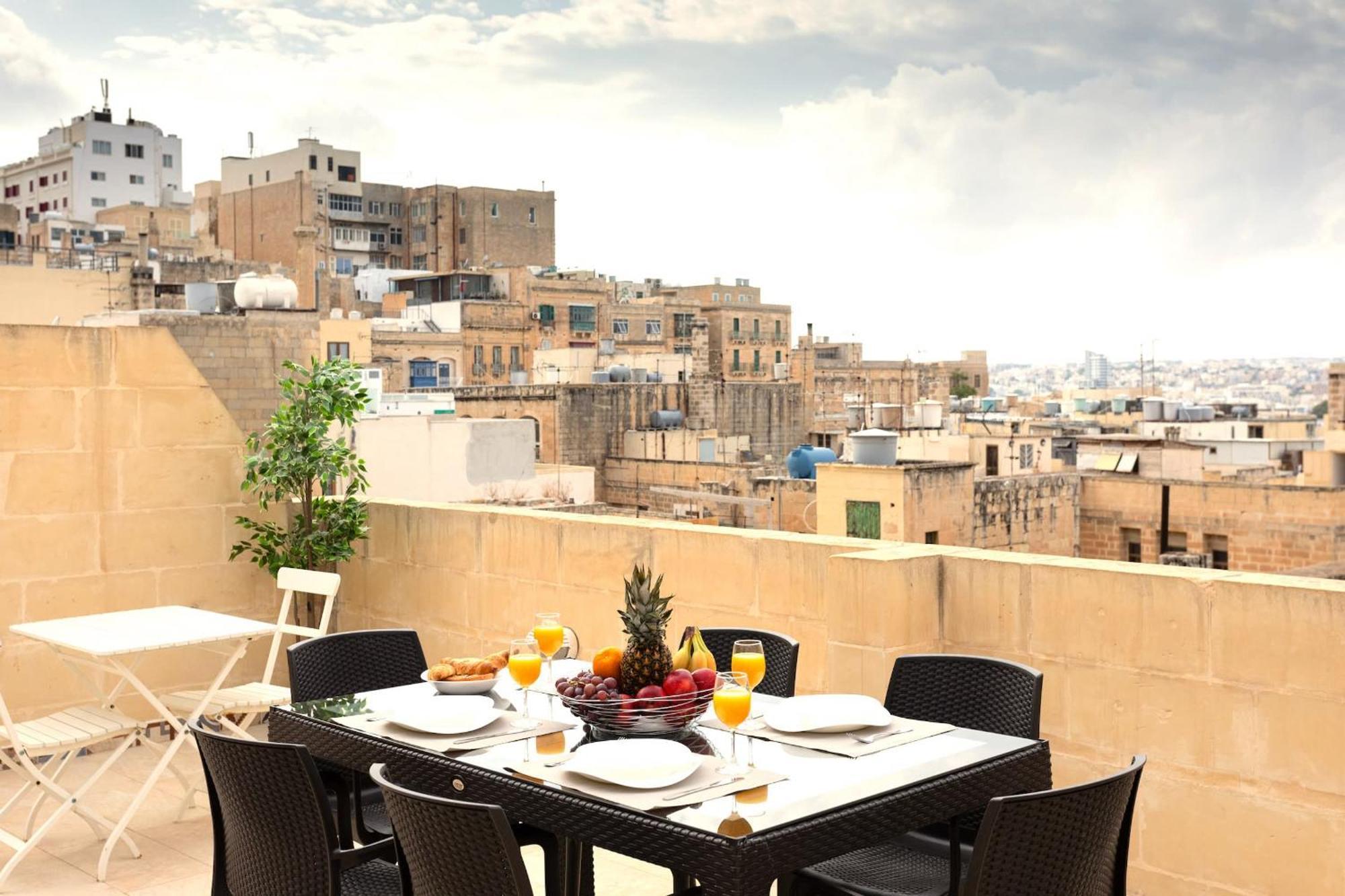 Valletta Exclusive 3Br House With Rooftop Terrace - Cityapartmentstay Bagian luar foto